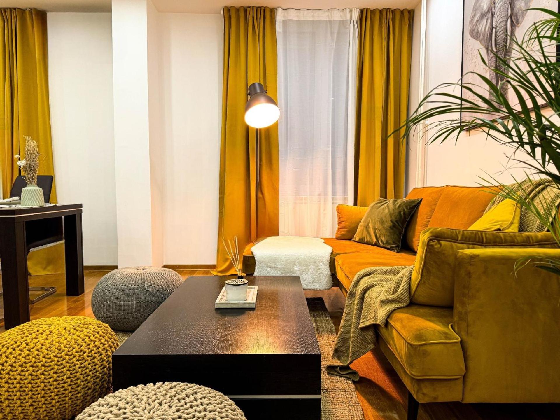 Апартаменти Big Company Old Town Treasure Renovated Белград Екстер'єр фото